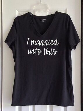 Amazon Essentials "I married into this" Short Sleeve Black Tee Women's Size XL